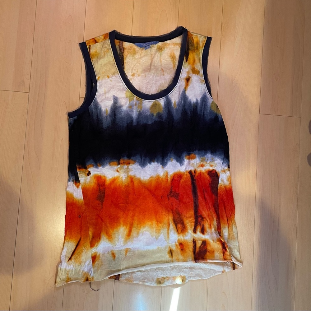 Set of two Vera Wang tank tops